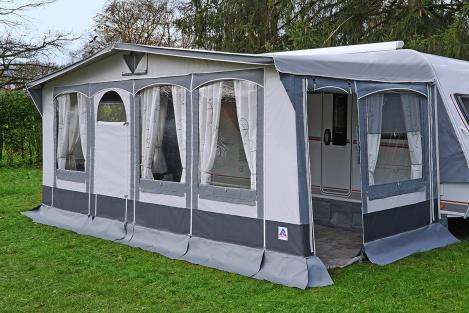 Grömitz Dauerstandvorzelt 240 cm tief – Luxus & Verandakomfort