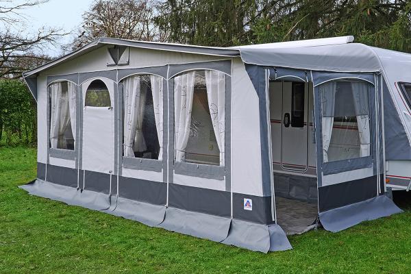 Grömitz Dauerstandvorzelt 240 cm tief – Luxus & Verandakomfort